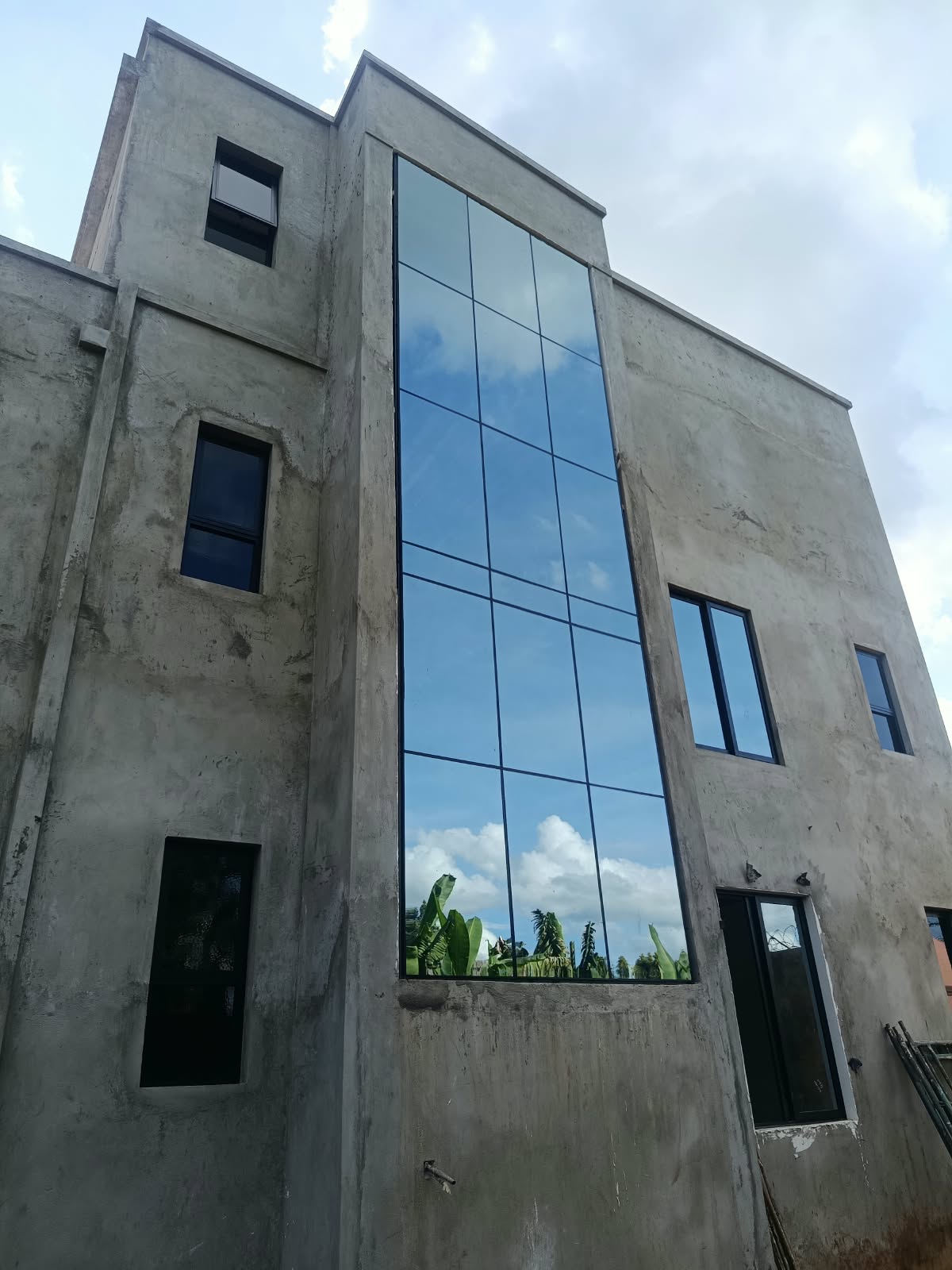 Curtain wall facade