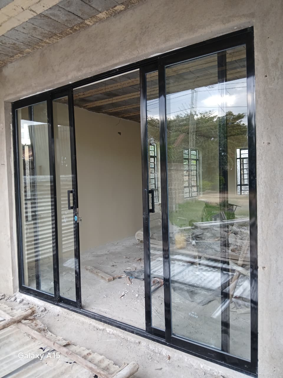 Black aluminium sliding doors